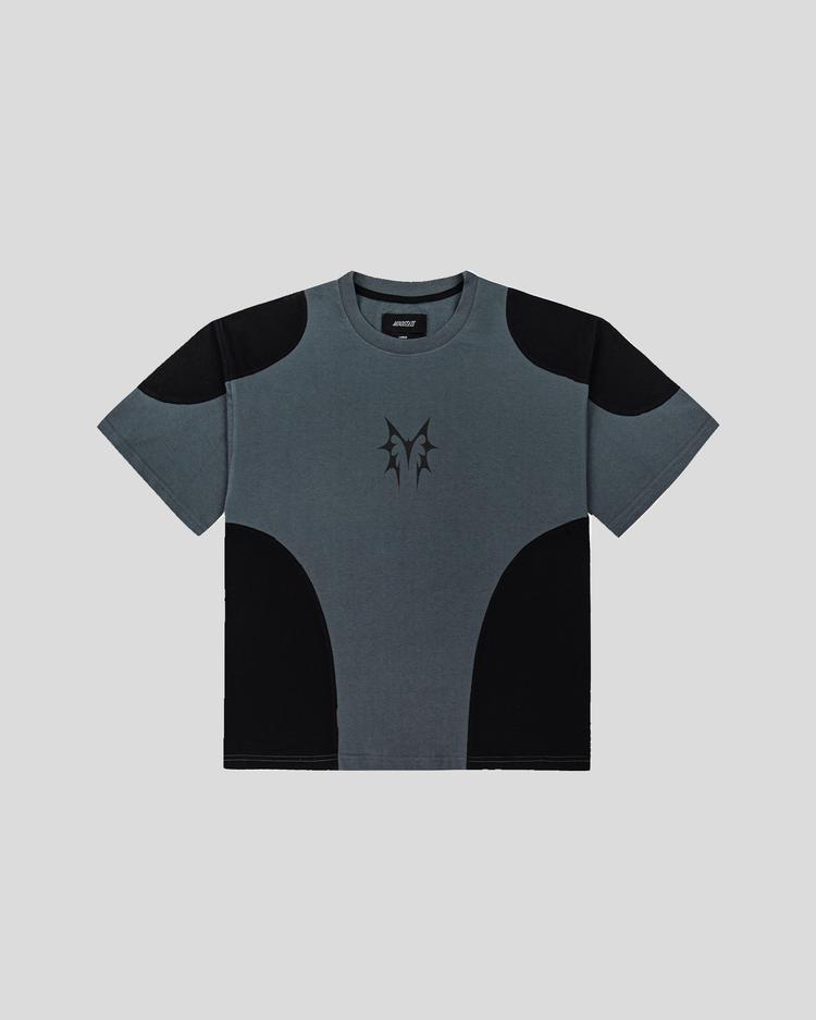 M patch T-shirt front