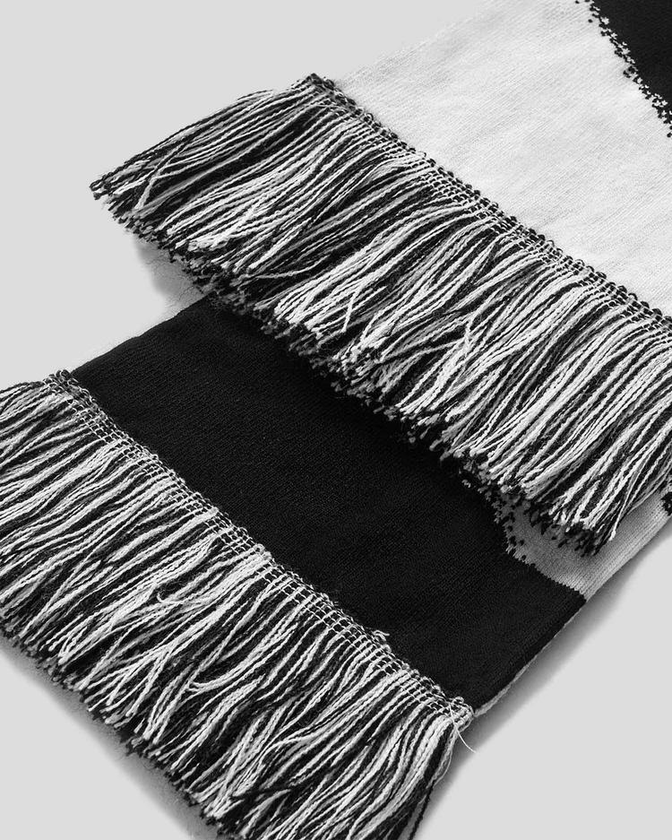 Noise Scarf back